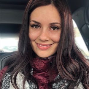 Meet your Posher, Isabelle